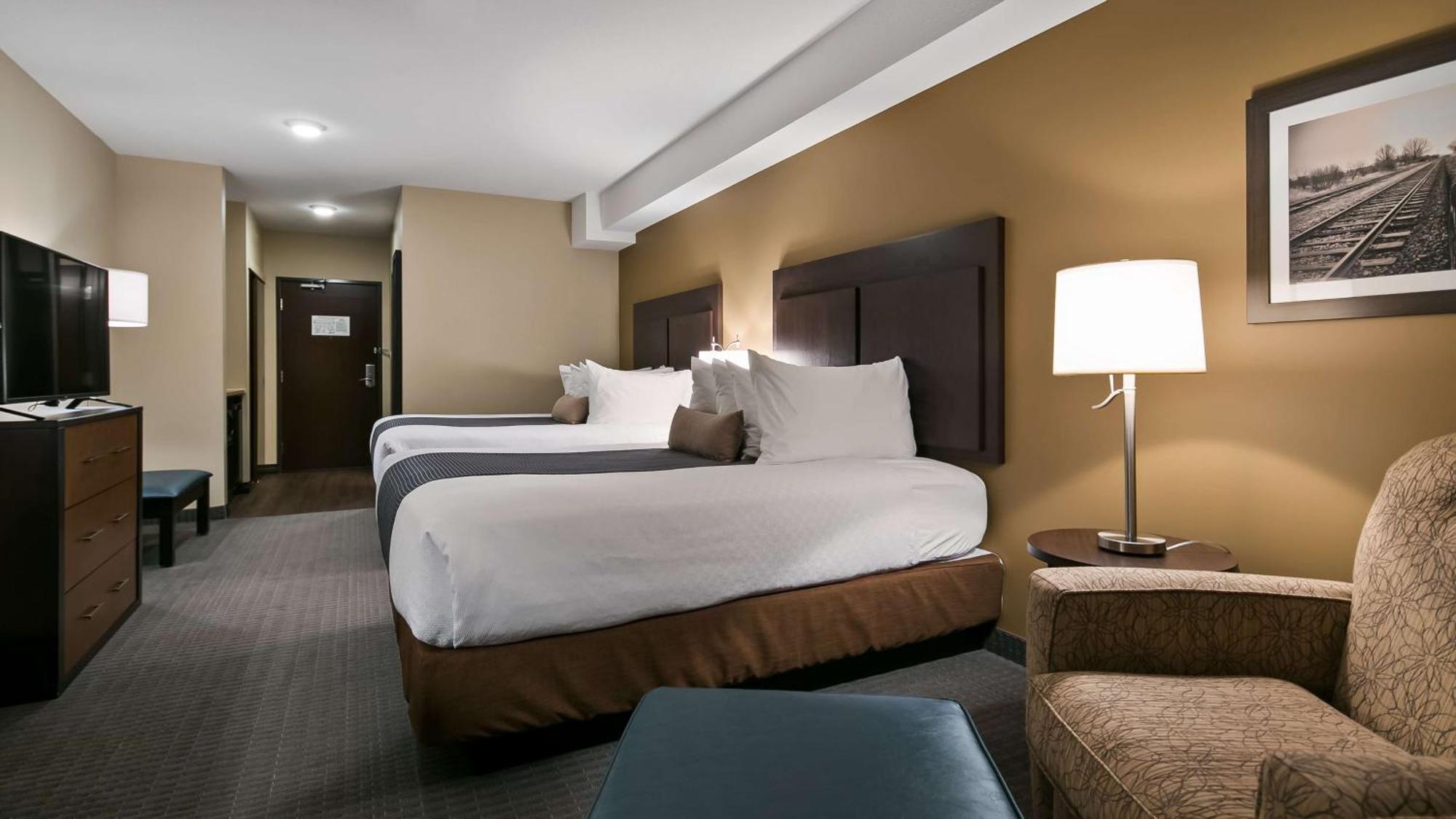 Best Western Plus Lacombe Inn&Suites Exterior foto