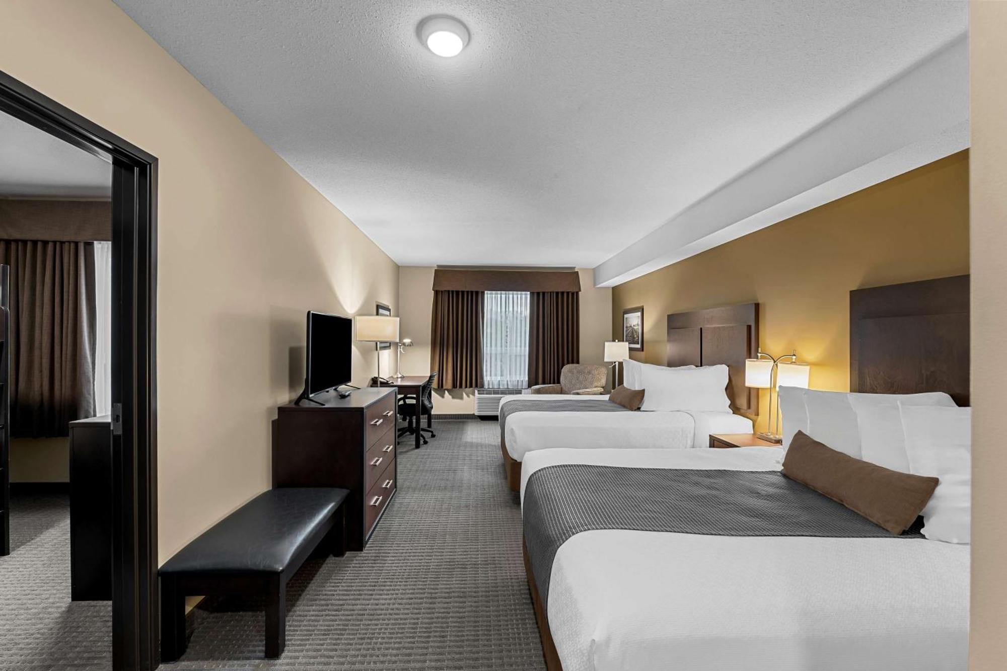 Best Western Plus Lacombe Inn&Suites Exterior foto